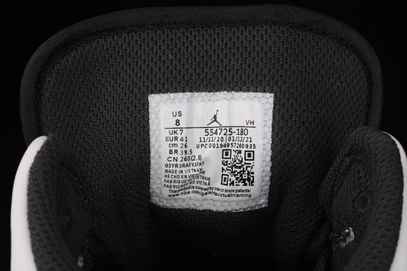 All categories Air Jordan Jordan series basketball shoes Air Jordan 1 Mid Air Jordan 1 Mid AJ1 Joe 1 white and black cherry blossom powder Zhongbang basketball shoes 554725-180